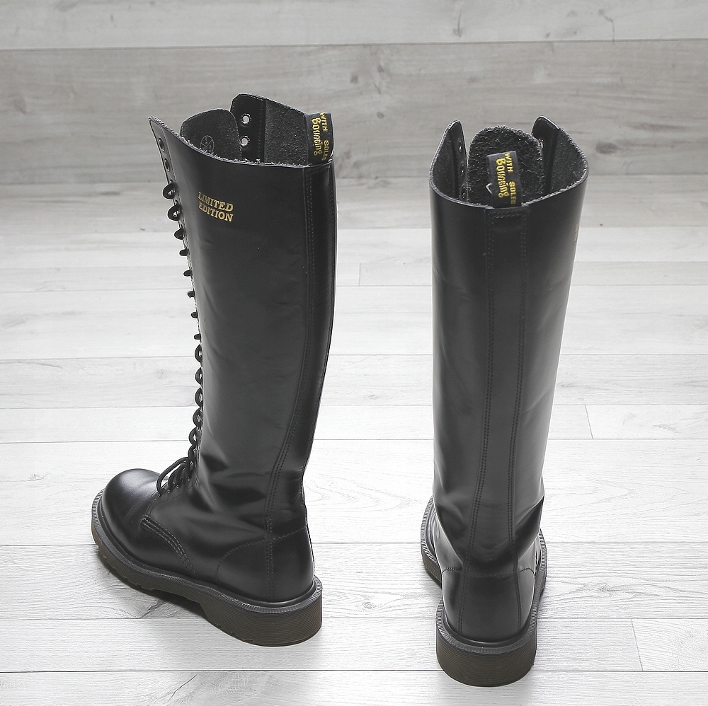 Limited Edition Dr Martens 20 Loch KOZAKI SKÓRA LIMITED