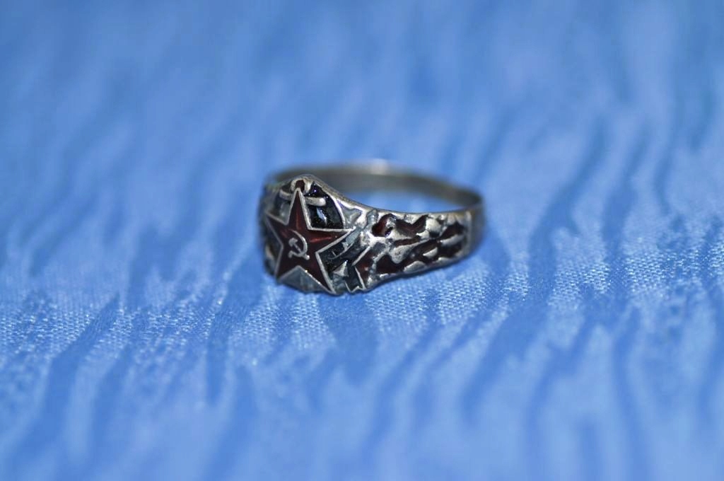 Купить Перстень-печатка со звездой: отзывы, фото, характеристики в интерне-магазине Aredi.ru