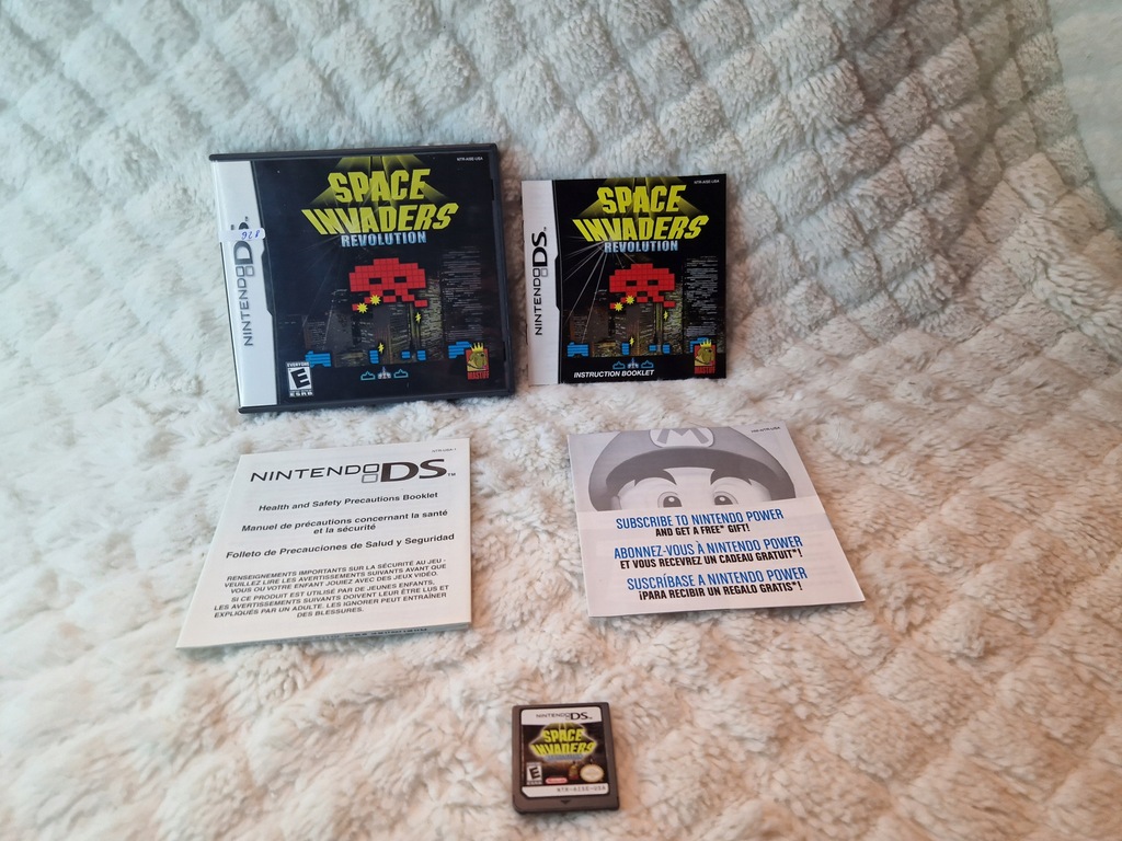 Space Invaders Revolution 10/10 ENG Nintendo DS