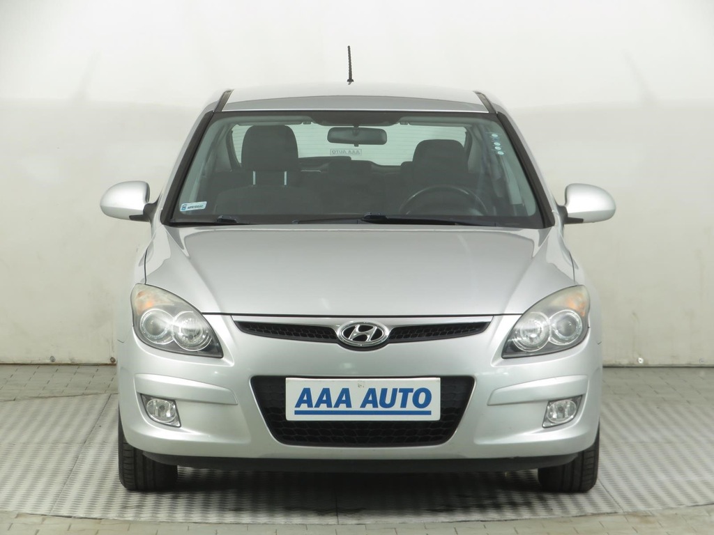 Купить Hyundai i30 1.6 CRDi, Кондиционер: отзывы, фото, характеристики в интерне-магазине Aredi.ru