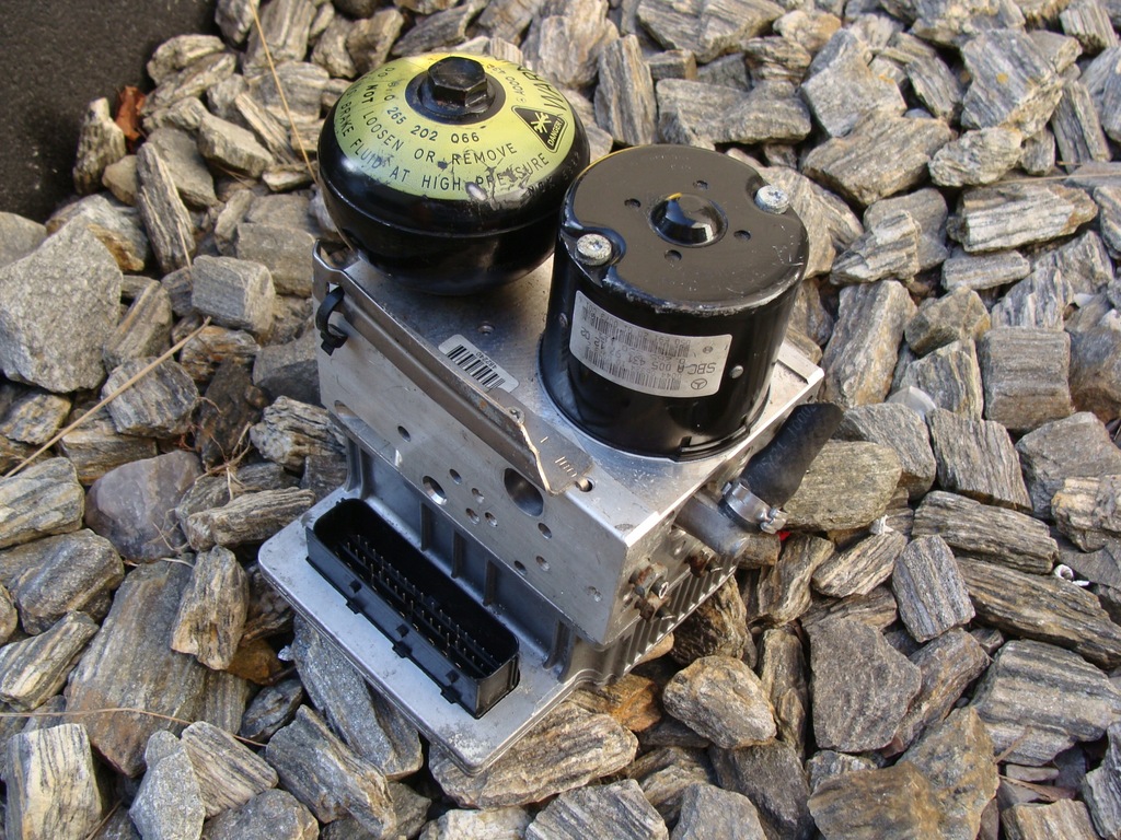 POMPA ABS SBC MERCEDES W211 CLS A0054319712 0265960035 !!!