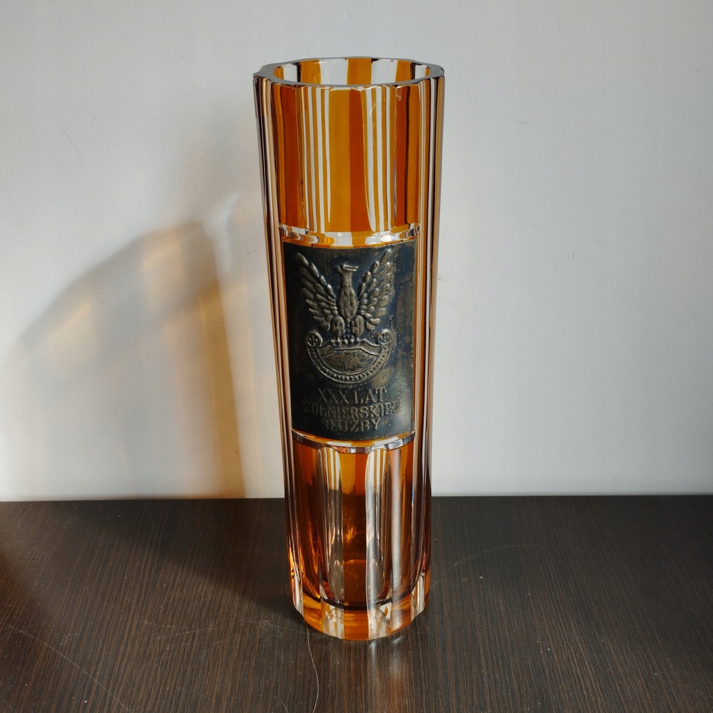 Stary szklany wazon z orłem PRL XXX lat służby