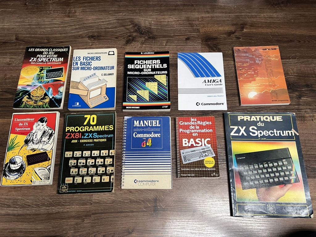 Zestaw ciekawych instrukcji o tematyce Commodore Amstrad