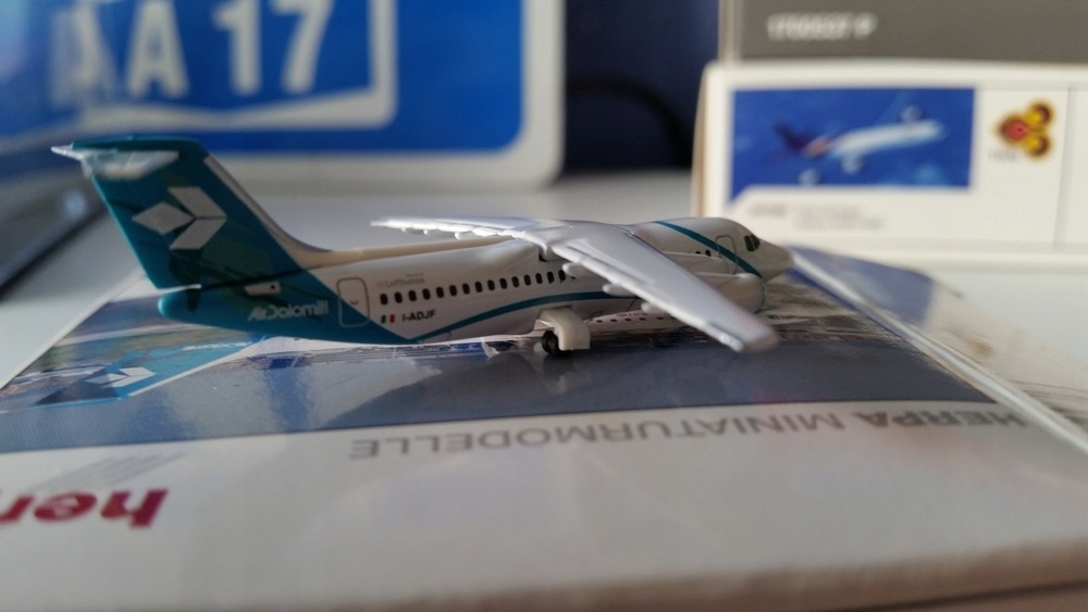 Купить 1:500 BAe 146-300 Air Dolomiti Herpa: отзывы, фото, характеристики в интерне-магазине Aredi.ru