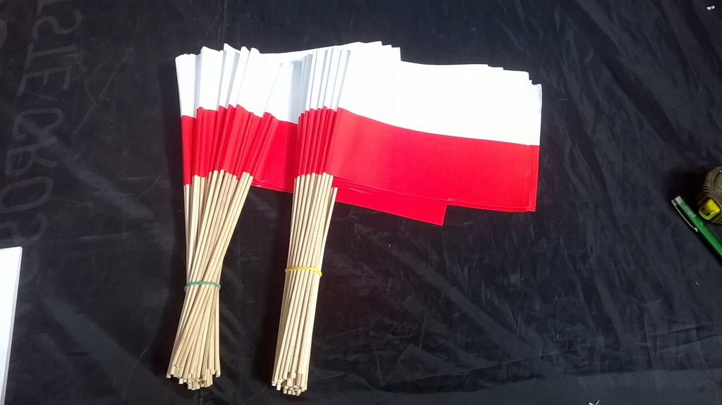 Flagi Polski 98 sztuk