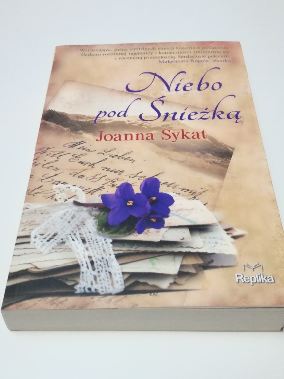 NIEBO POD ŚNIEŻKĄ Joanna Sykat