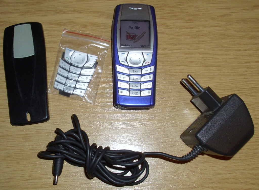 telefon komórkowy Nokia 6610
