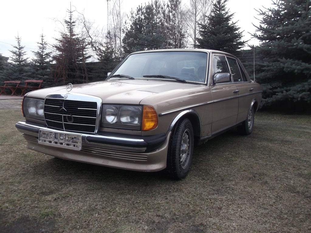 Samochody Osobowe MERCEDESBENZ W123 7883897325