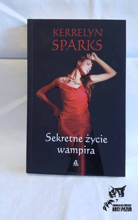 "Sekretne życie wampira"  Kerrelyn Sparks