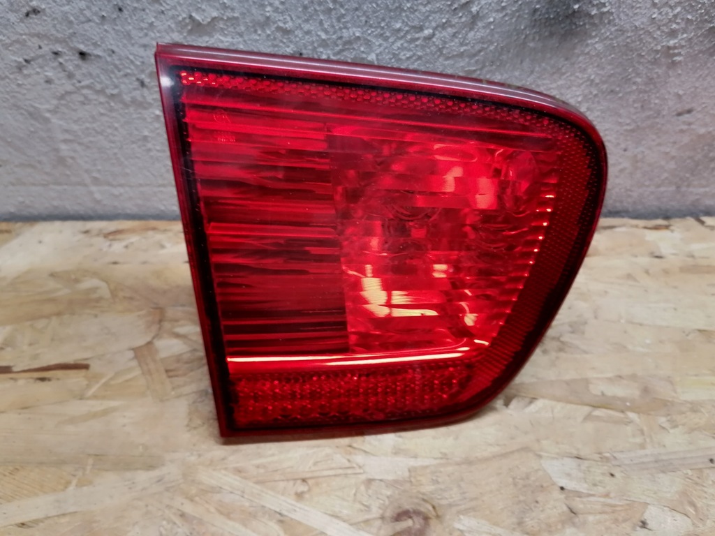 LAMPA LEWY TYŁ W KLAPĘ KLAPA SEAT IBIZA II LIFT