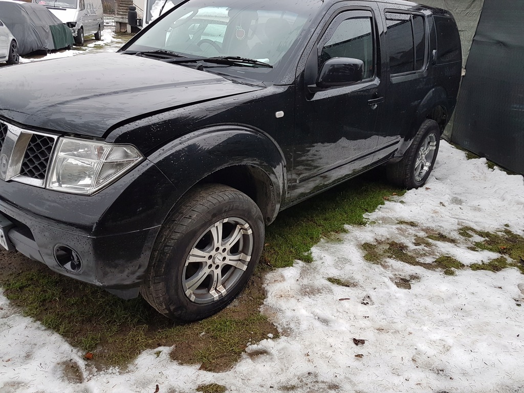 NISSAN PATHFINDER 2.5 DCI 2006 manual 8105823324