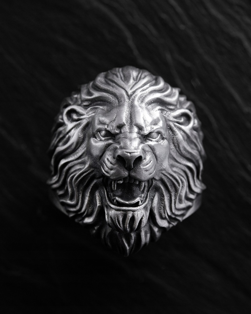 Srebrny pierścień THE LION KING 20