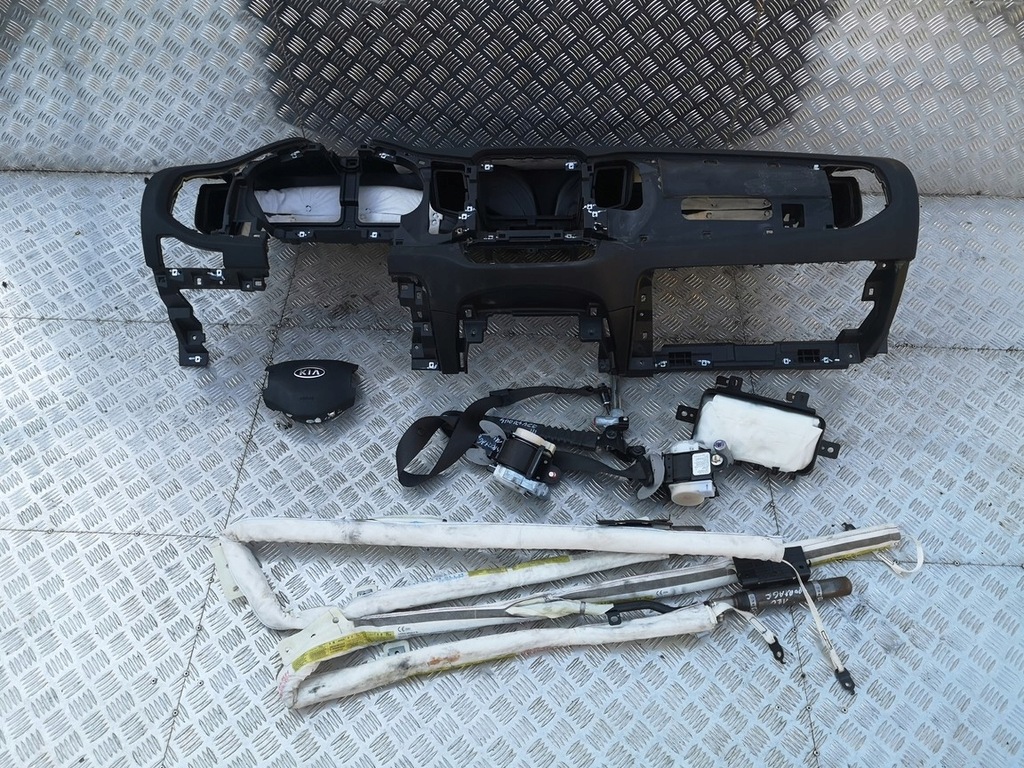 DESKA KONSOLA PODUSZKI AIRBAG KIA SPORTAGE III 14R 12569062905