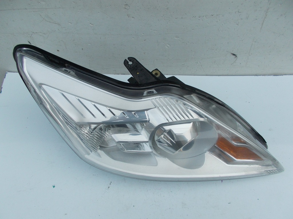 Reflektor lampy xenon Ford Focus mk2 Lift kpl 7813643211