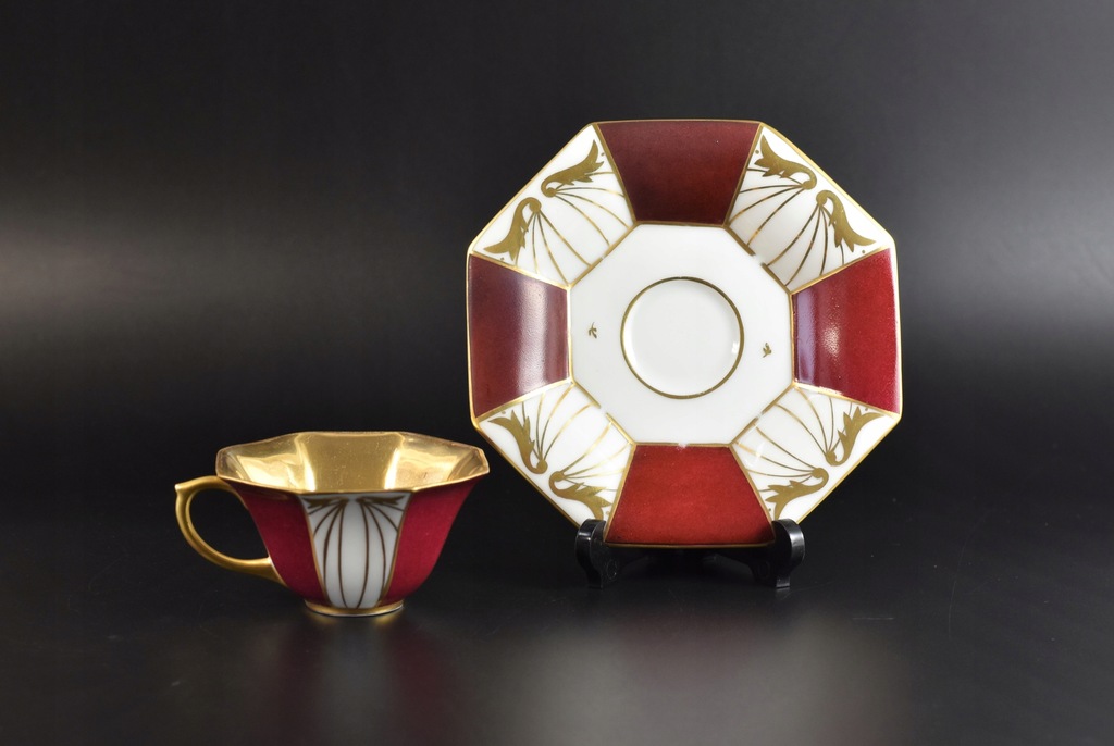 Dekoracyjna filiżanka mokka bordo złocona antyk