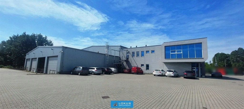 Magazyny i hale, Łask, Łask (gm.), 2000 m²