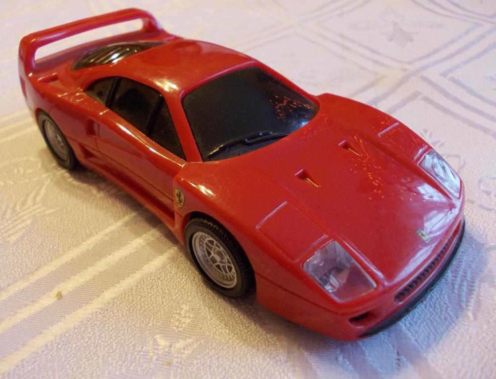 Ferrari F40 1:38