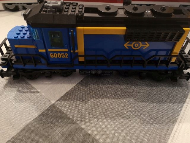 Zestaw LEGO City train 60052 lokomotywa - 11466988138 - oficjalne archiwum Allegro