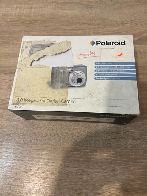 Polaroid i834