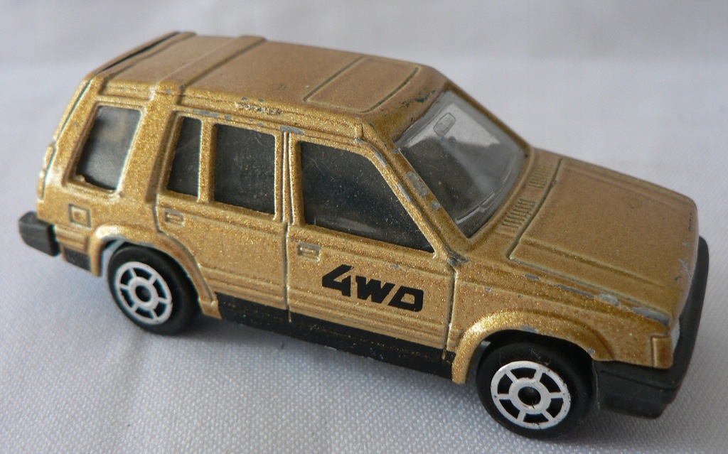 majorette toyota 4wd 273 okazja <<