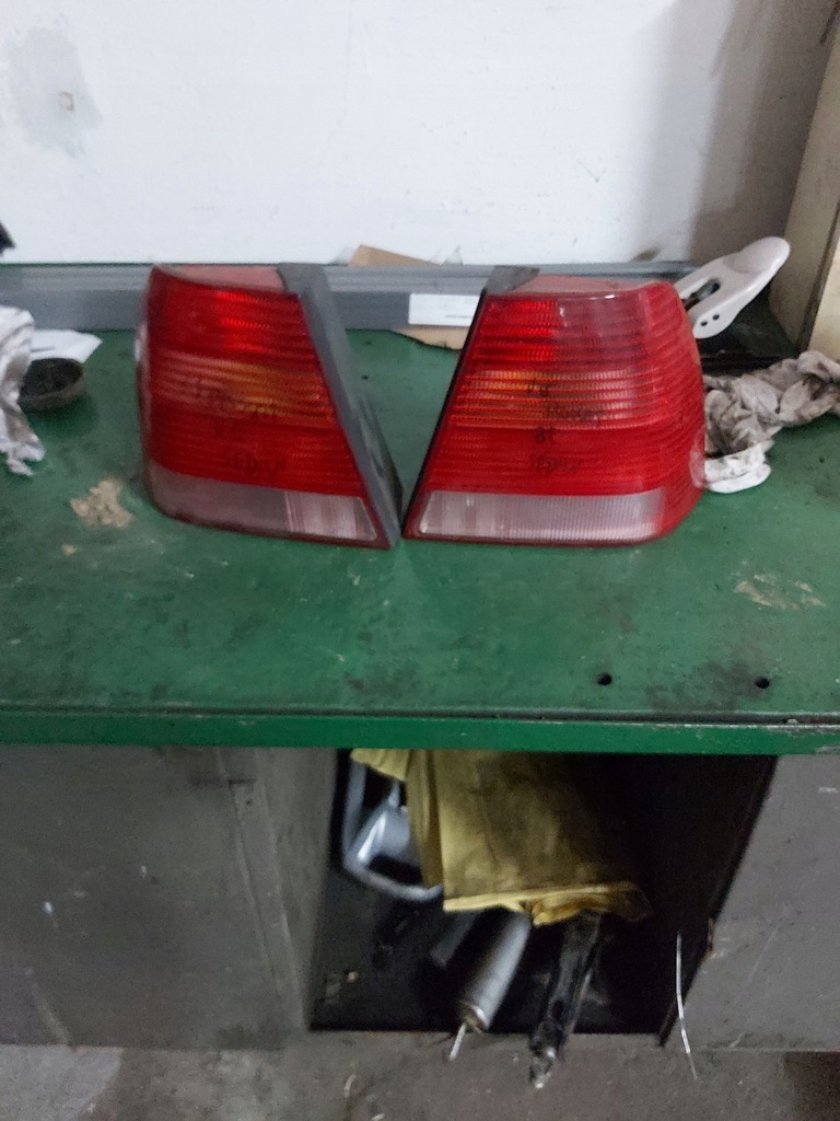 LAMPA TYŁ VW PASSAT B5 SEDAN - 12949934407 - oficjalne archiwum Allegro