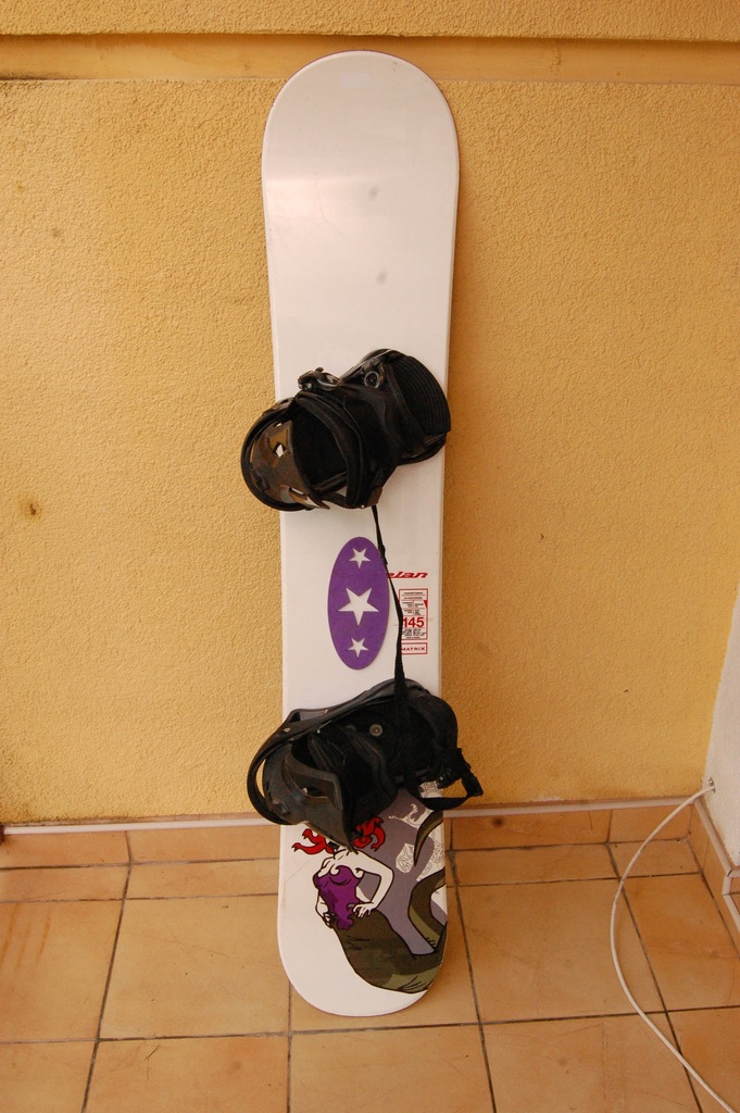 Deska snowboard ELAN + wiązania . Dł. 145 cm