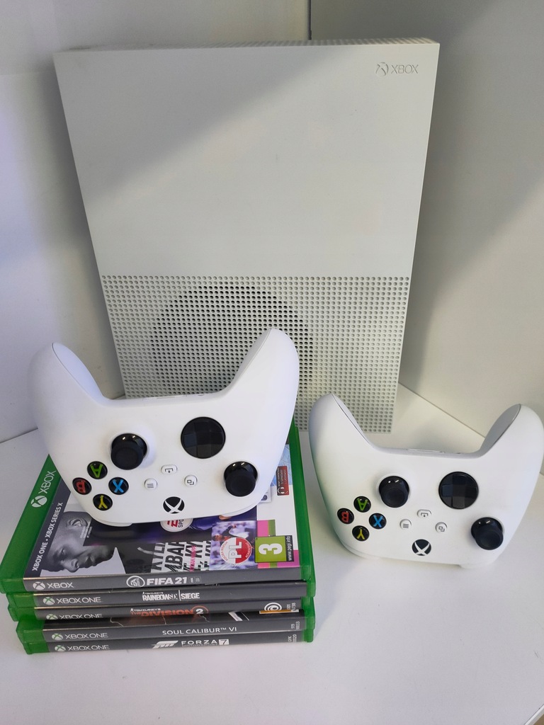 Konsola Xbox One S 1 TB / 2 pady/ 5 gier/ 2720/25