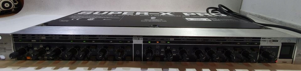 Zwrotnica stereo 2-3-4-drożna BEHRINGER CX3400