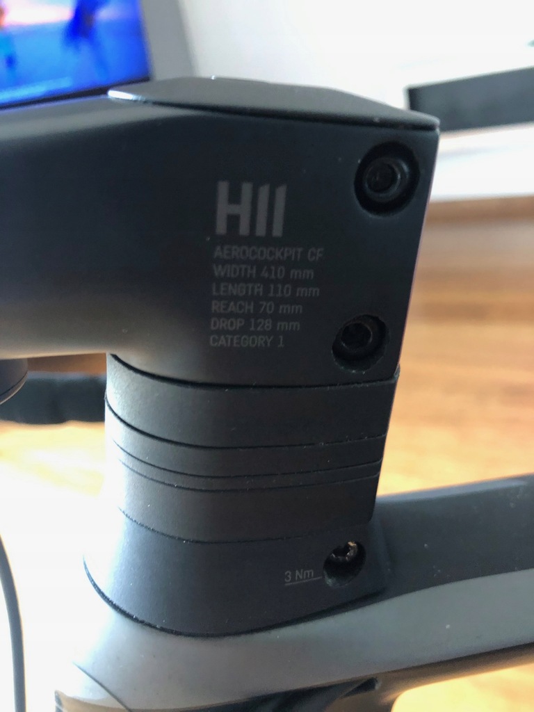 Kierownica Canyon H11 CF Aerocockpit Full Carbon