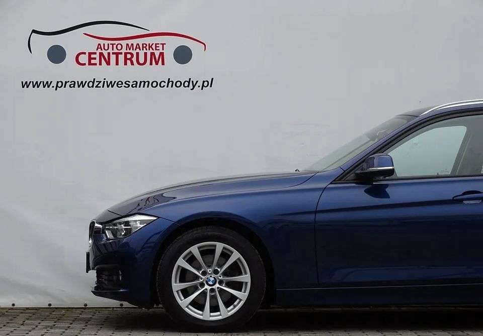 BMW Seria 3 BMW Seria 3 320d Touring xDrive