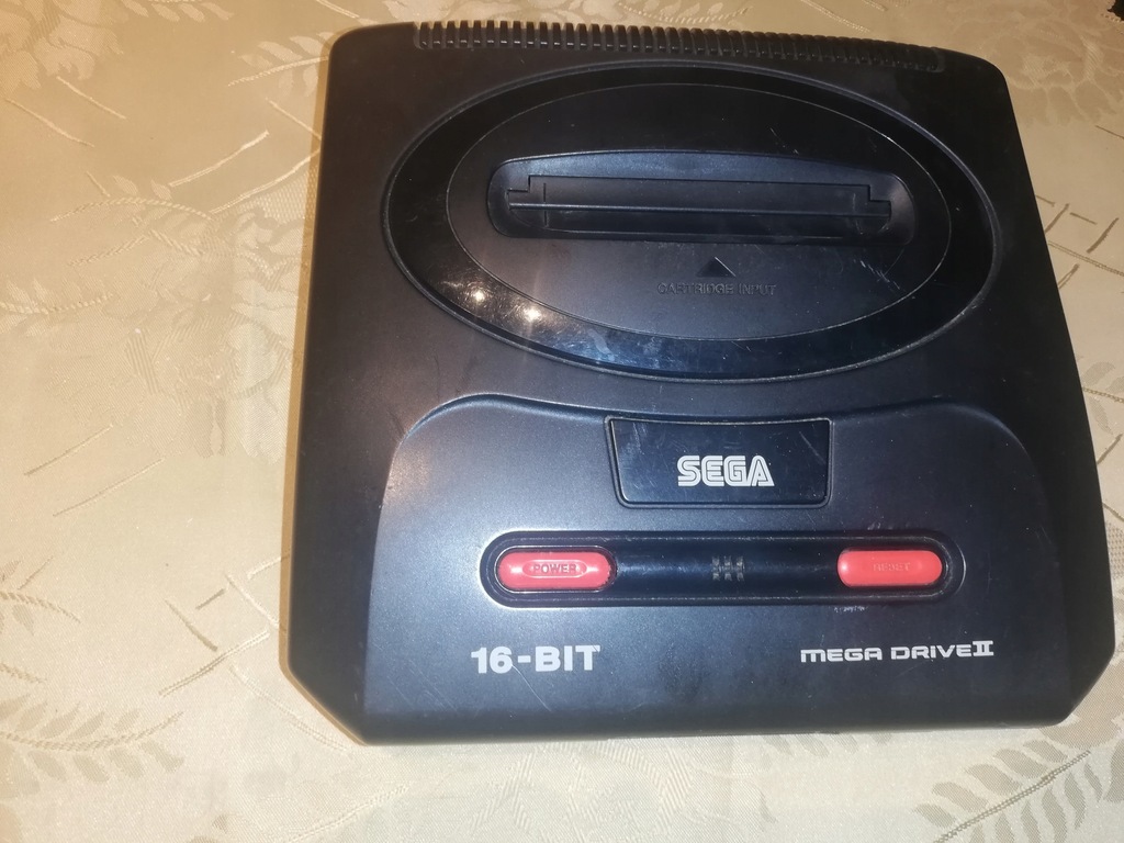 Sega Mega Drive II sama konsola