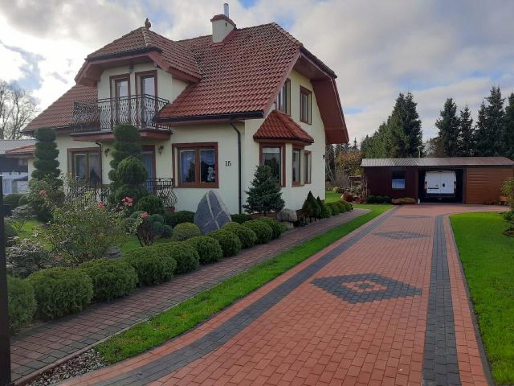 Dom, Kołobrzeg, Kołobrzeski (pow.), 160 m²