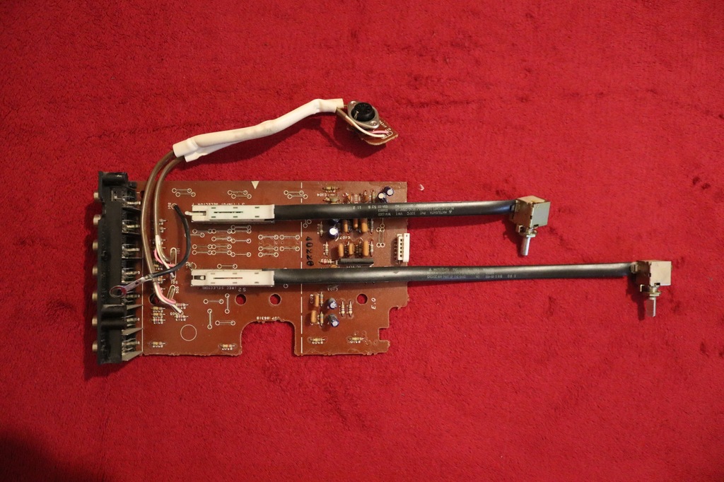 Panel przedni wzmacniacza Technics SU-V2A