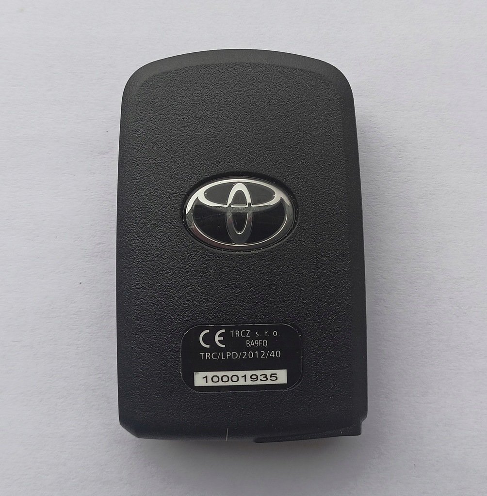 KLUCZ KLUCZYK PILOT SAMRT KEY TOYOTA RAV4 BA9EQ