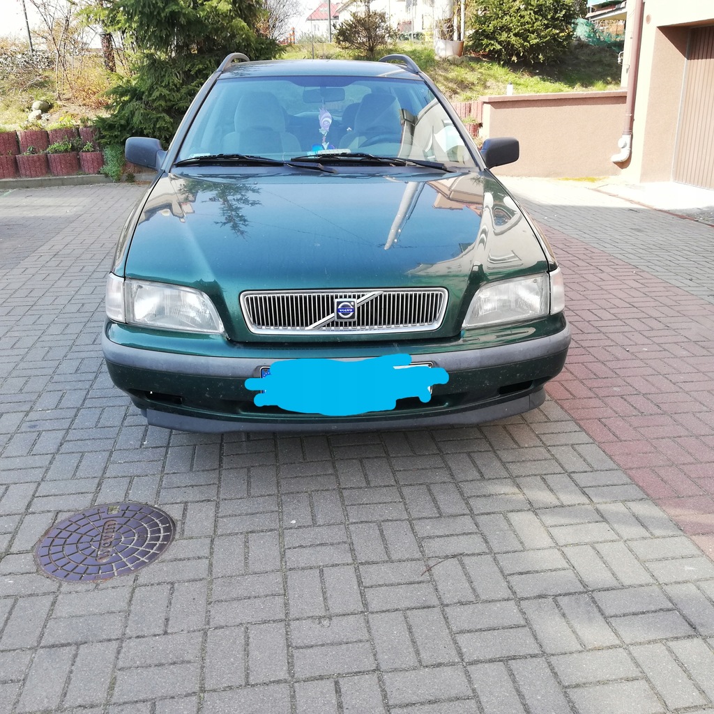 Volvo v40 benzyna rok 1999 1,8 9109274366 oficjalne