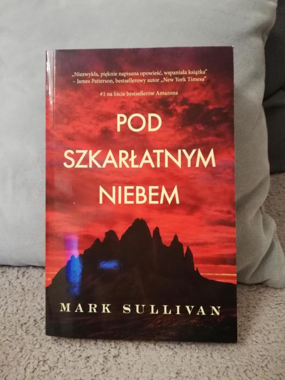 KSIĄŻKA POD SZKARŁATNYM NIEBEM, MARK SULLIVAN