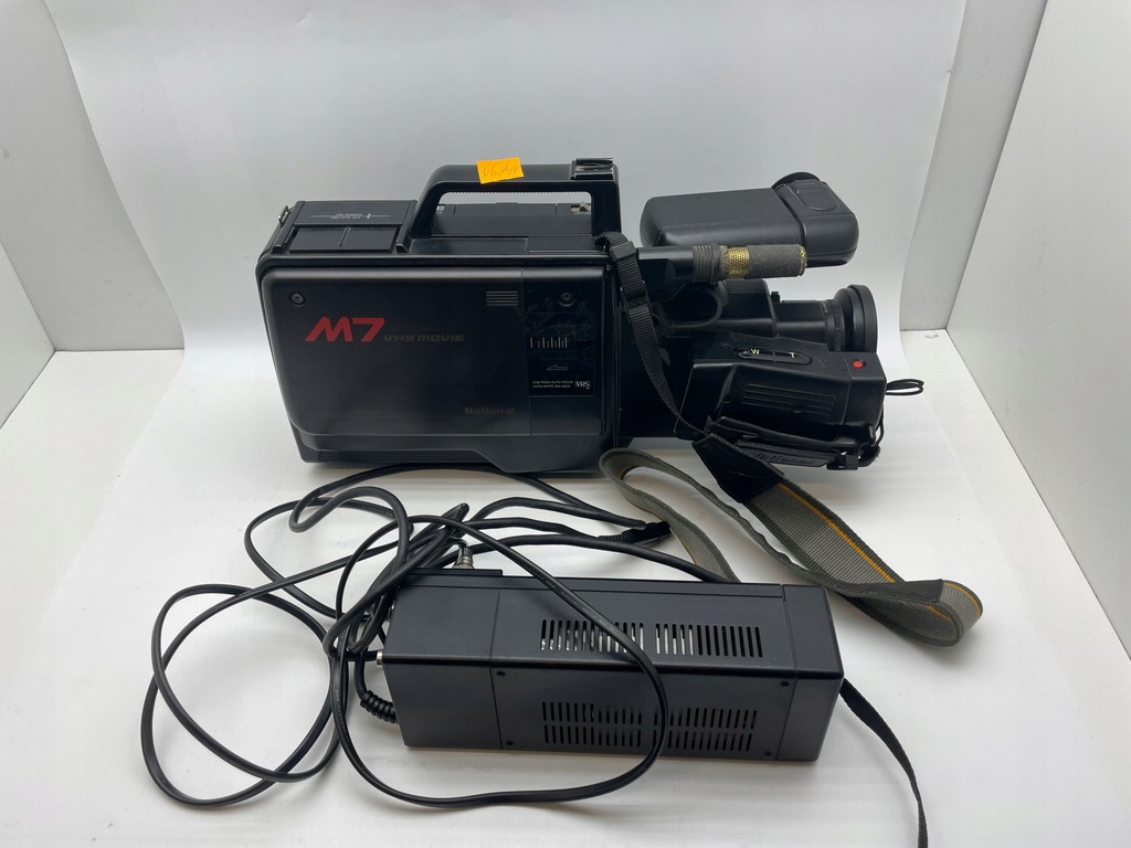 Kamera VHS National/Panasonic M7 11570259600 oficjalne archiwum Allegro