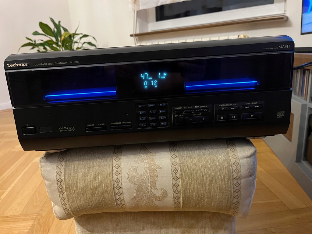 TECHNICS SL-MC7