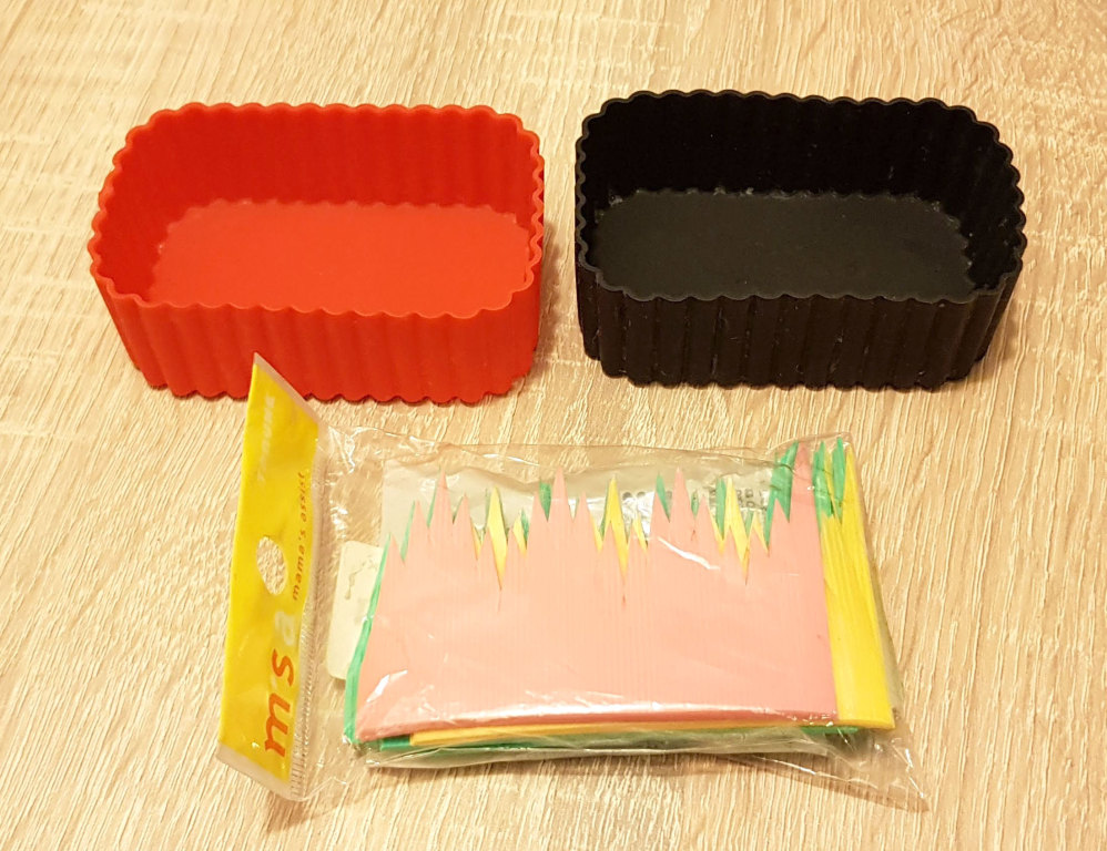 zestaw akcesoriów do bento (japońskiego lunchboxu)