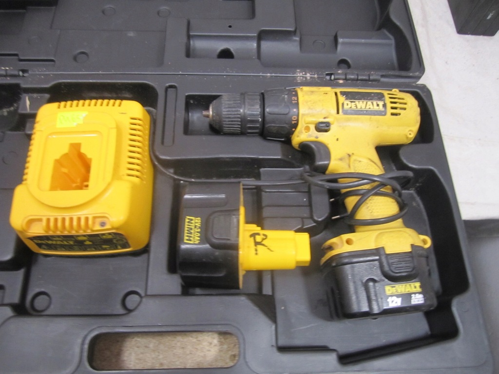 Wkrętarka Dewalt DW907 12V 2 akumulatory + walizka - 12287697326 ...