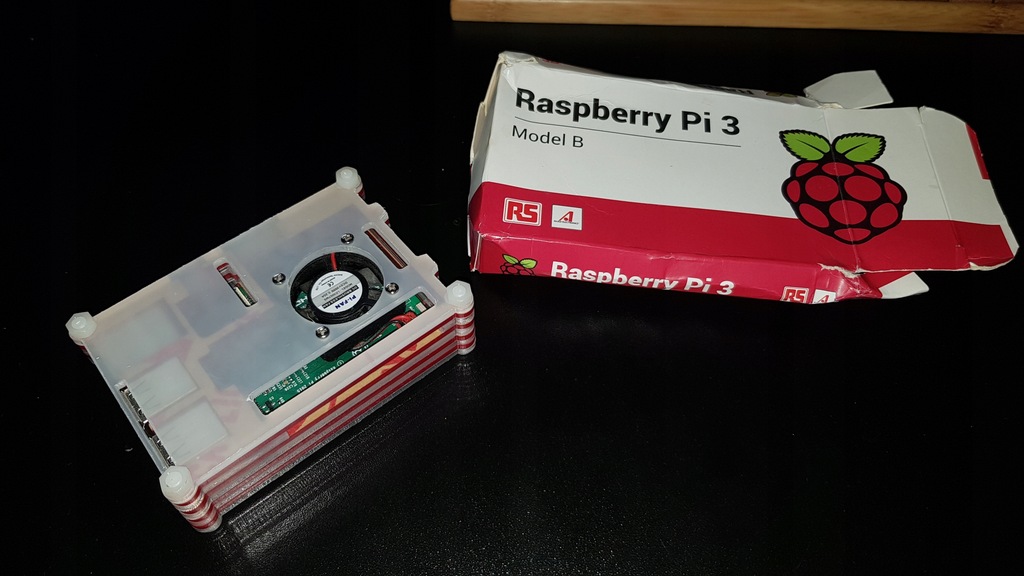 Raspberry Pi 3 B 1.2GHz 1GB OBUDOWA + 3 RADIATORY