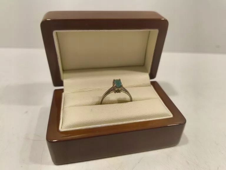 SREBRNY PIERŚCIONEK 2,49G 925