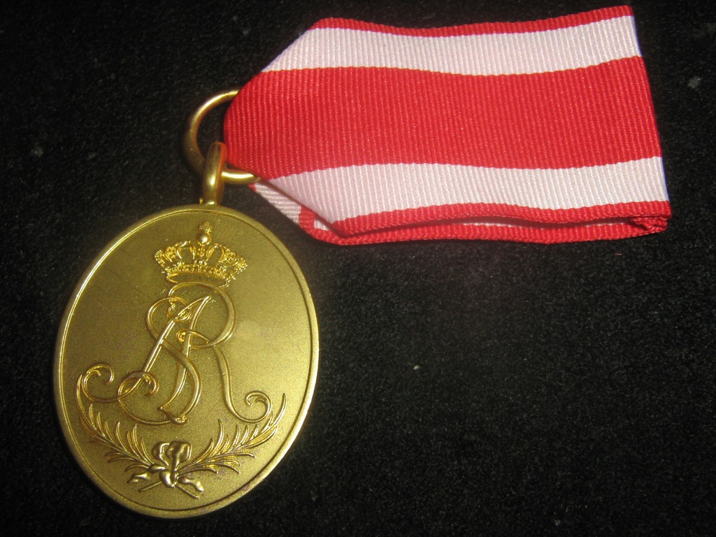 MEDAL ZŁOTY ORDERU VIRTUTI MILITARI