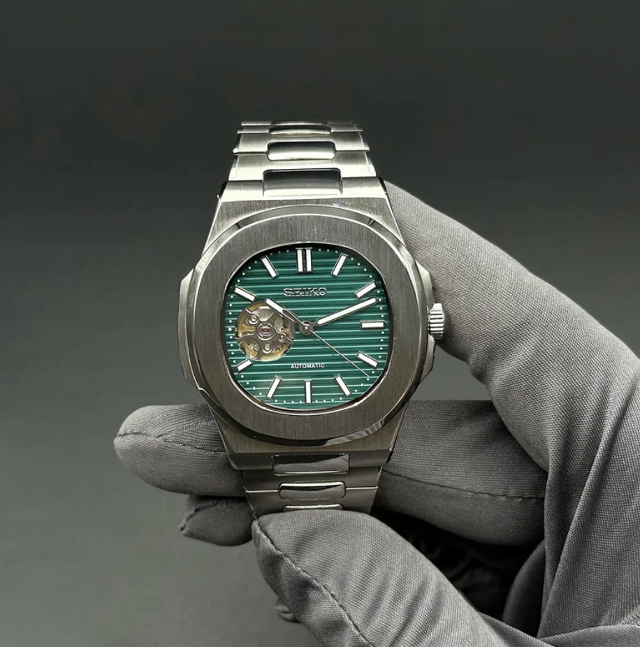 Seiko Nautilus Seikomod zielony zegarek openheart