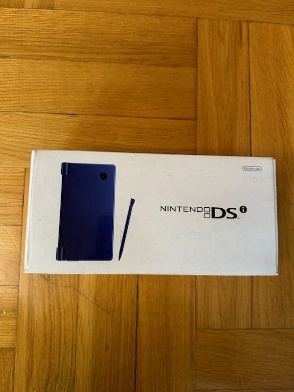 Konsola Nintendo DSi granatowy