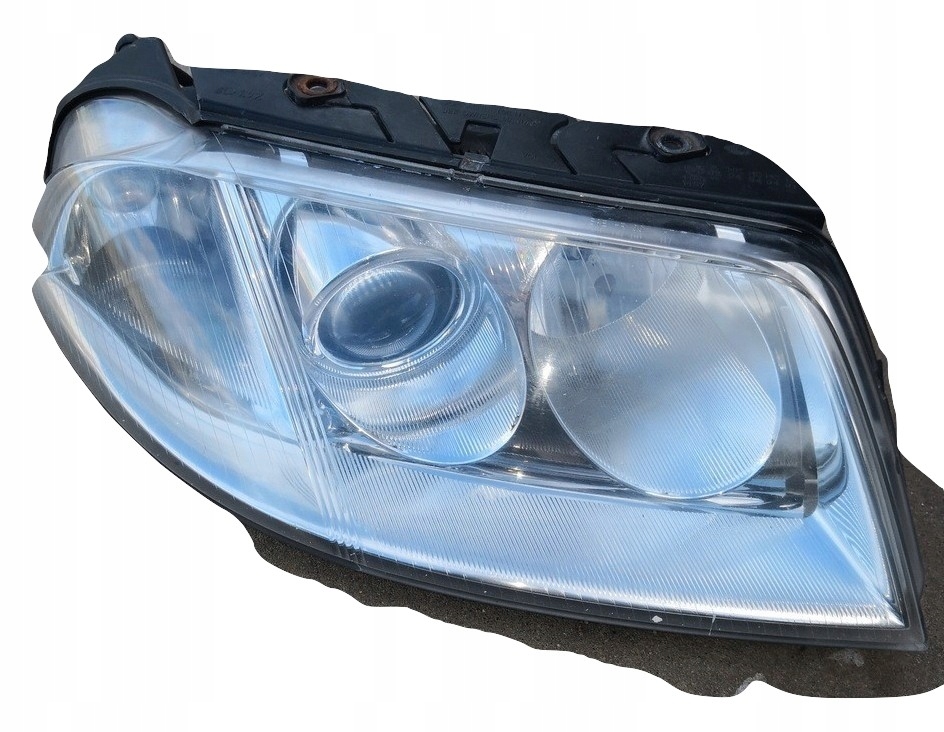 VW PASSAT B5 FL LAMPA PRAWA PRZOD EU USZKODZONA