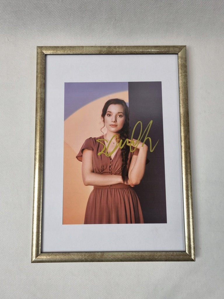 Sanah, zdjęcie z autografem w ramie (art)
