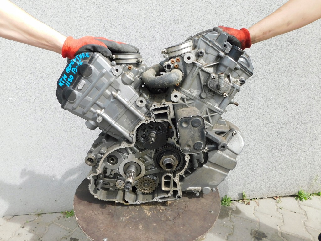 KTM ADVENTURE 1190 13-16 SILNIK