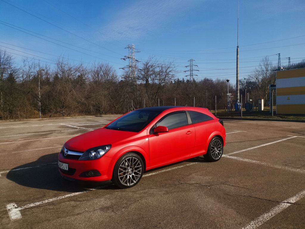 Opel astra h gtc czerwony mat