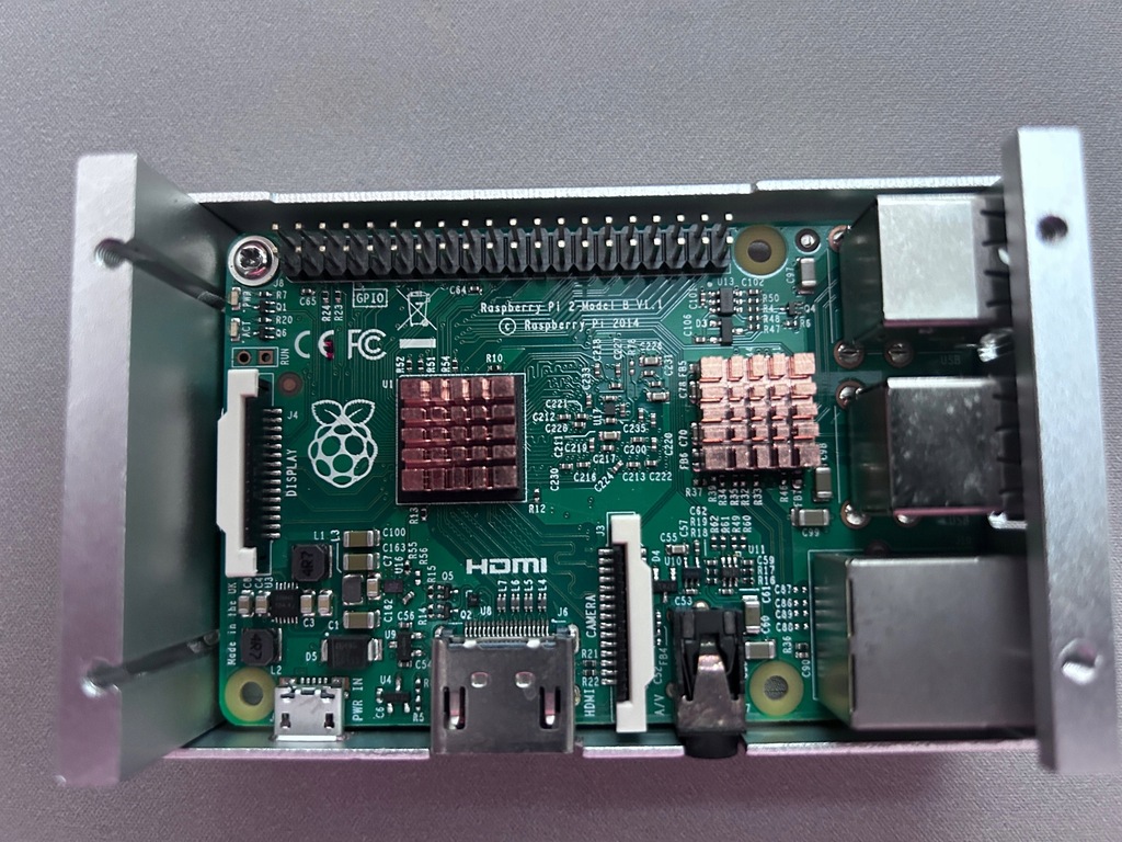 Raspberry Pi 2 Model B + Obudowa Alu+ SD 8GB + WI-FI + Bluetoth